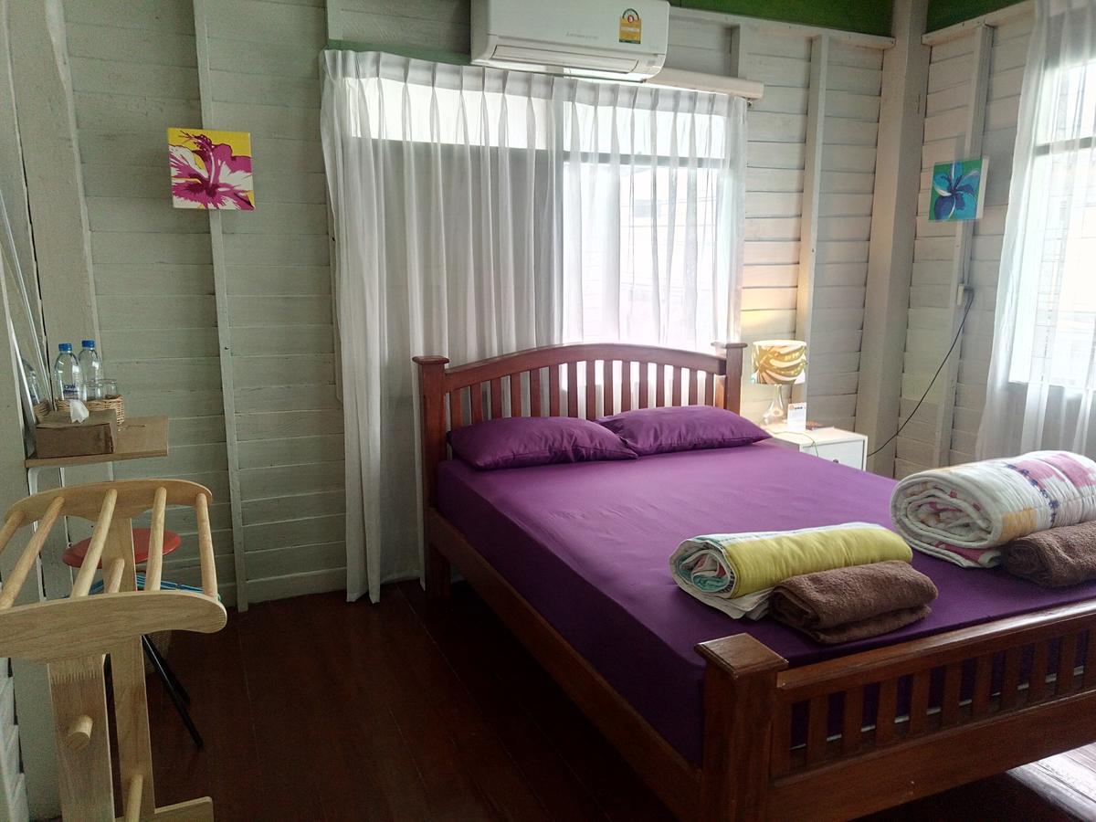 Hotel Baan Klang Soi à Prachuap Khiri Khan Extérieur photo